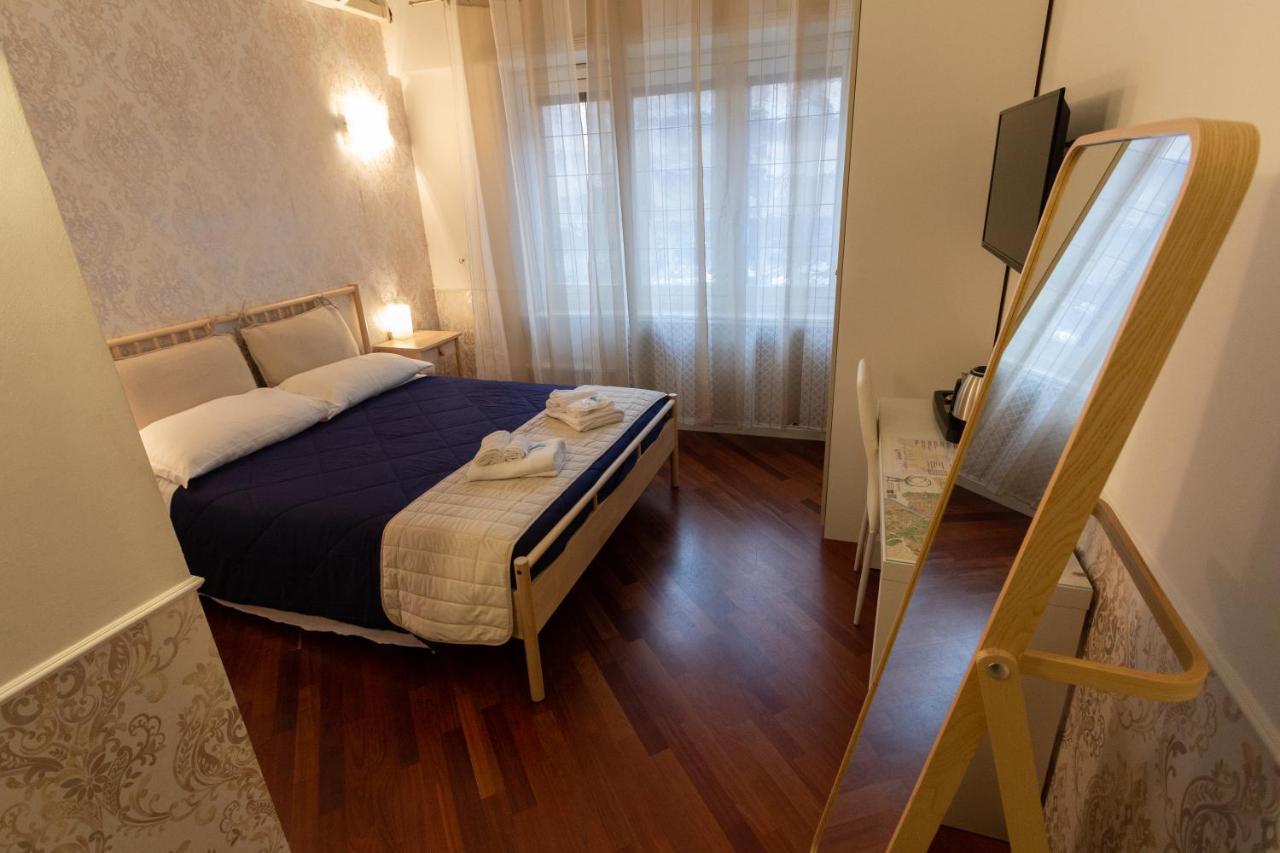 Aurelio Deluxe Rooms Rom Exteriör bild